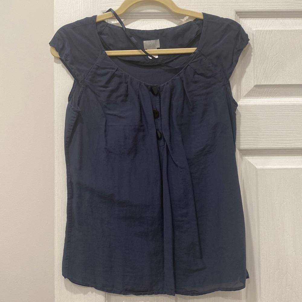 H&M navy blouse with buttons